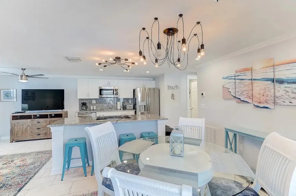 2720 49TH AVENUE W #2720 Bradenton, FL 34207