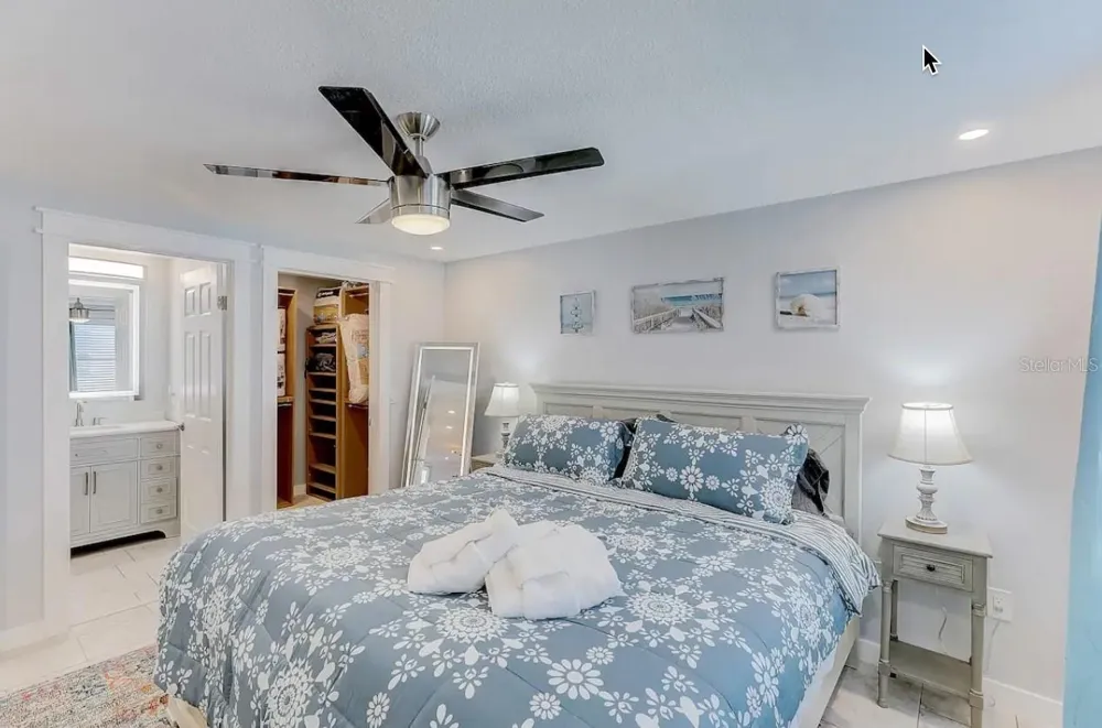 2720 49TH AVENUE W #2720 Bradenton, FL 34207