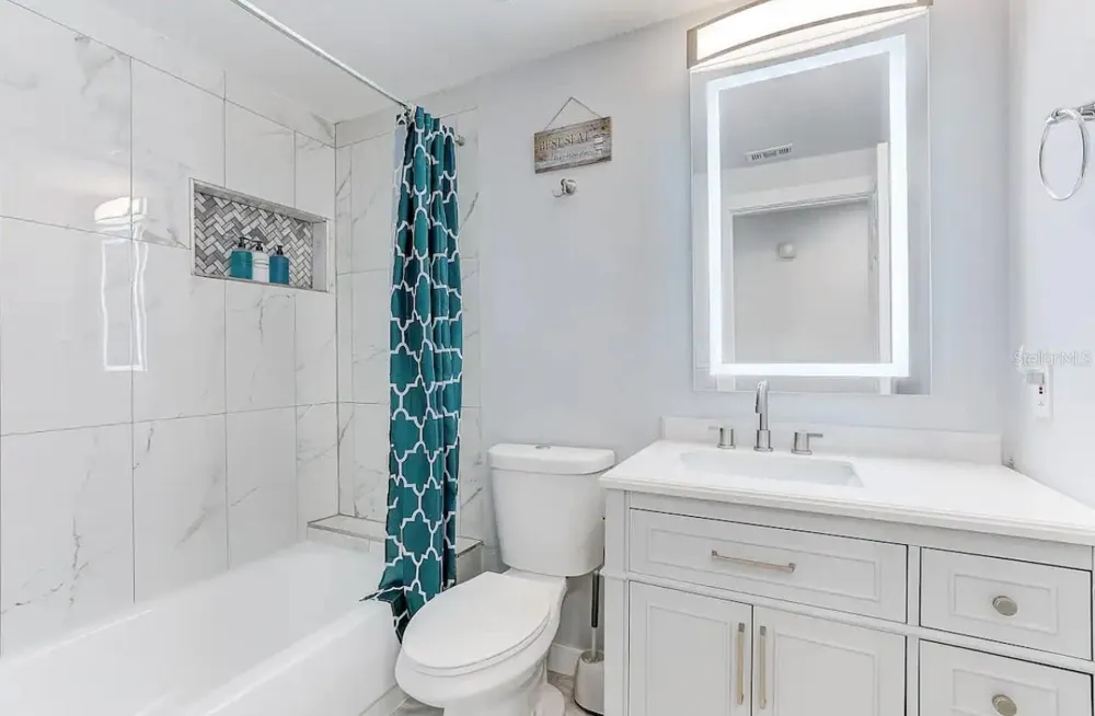 2720 49TH AVENUE W #2720 Bradenton, FL 34207