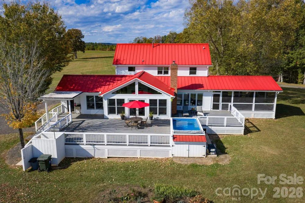 1260 Beaver Island Trail Road Walnut Cove, NC 27052