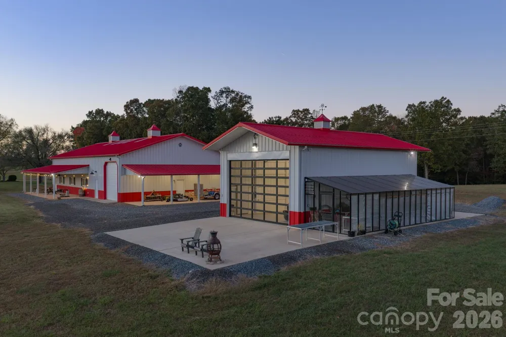 1260 Beaver Island Trail Road Walnut Cove, NC 27052
