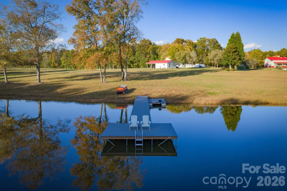 1260 Beaver Island Trail Road Walnut Cove, NC 27052