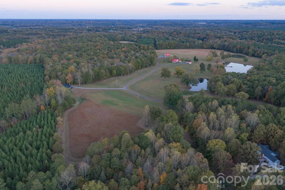 1260 Beaver Island Trail Road Walnut Cove, NC 27052