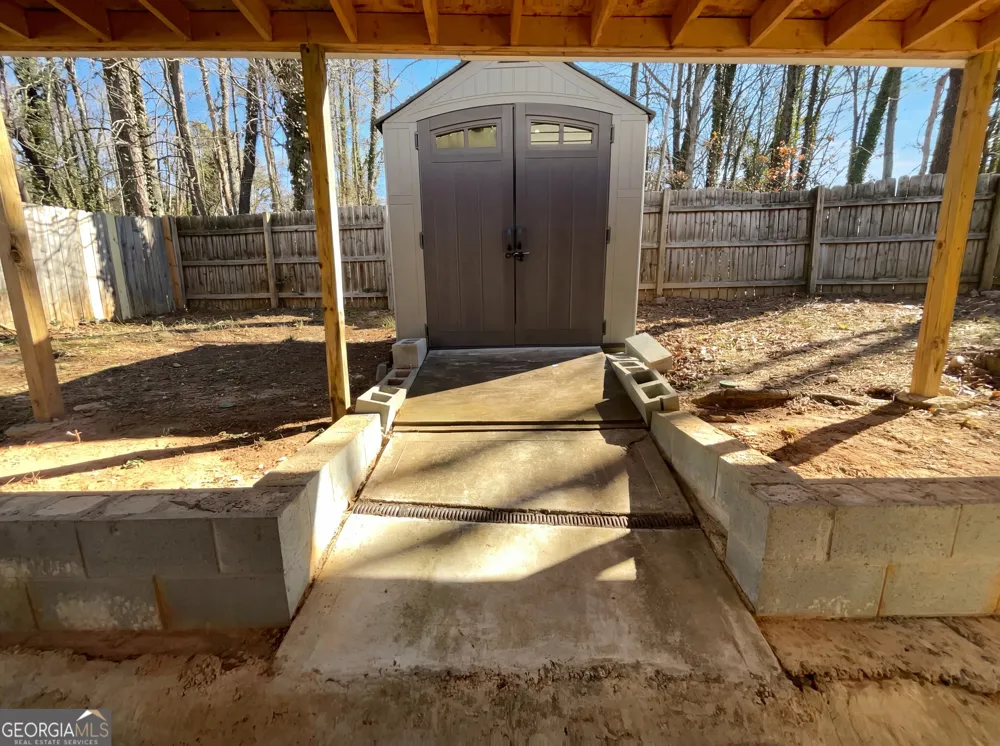 5328 Ridge Forest DR Stone Mountain, GA 30083