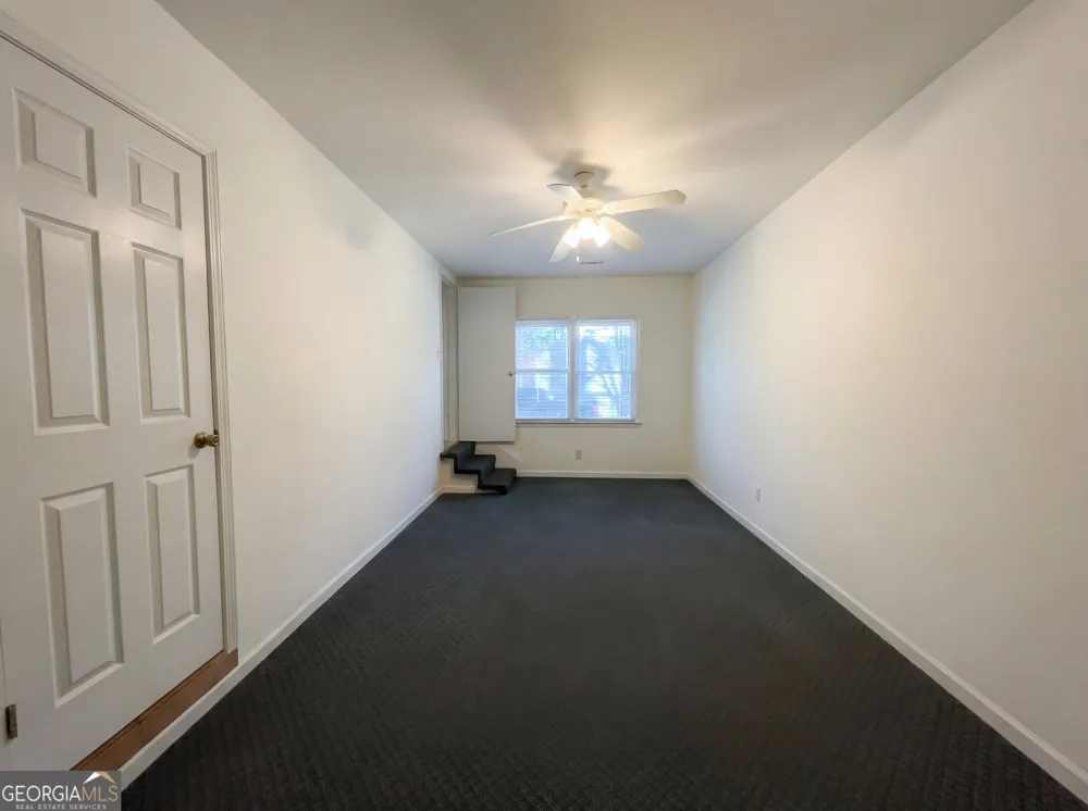 5328 Ridge Forest DR Stone Mountain, GA 30083