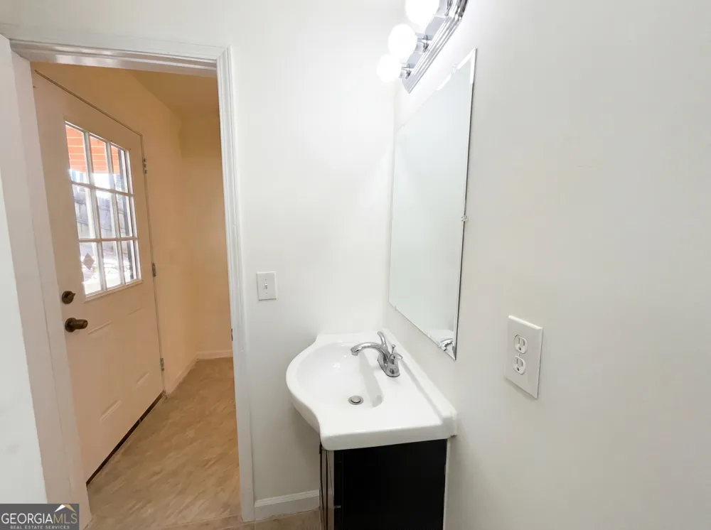 5328 Ridge Forest DR Stone Mountain, GA 30083