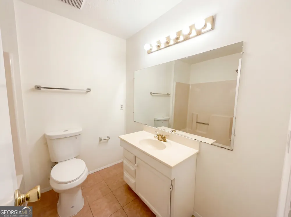 5328 Ridge Forest DR Stone Mountain, GA 30083