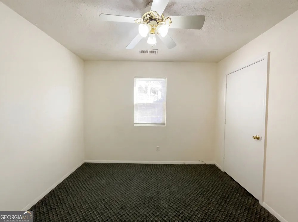 5328 Ridge Forest DR Stone Mountain, GA 30083