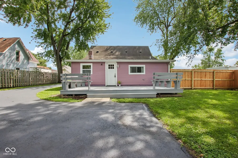 330 W Osage Street Greenfield, IN 46140
