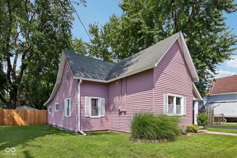 330 W Osage Street Greenfield, IN 46140
