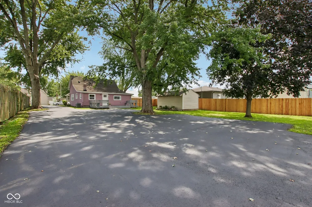 330 W Osage Street Greenfield, IN 46140