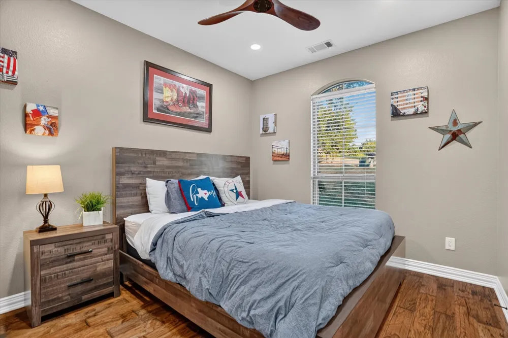 132 Star Crossing Lane Weatherford, TX 76088
