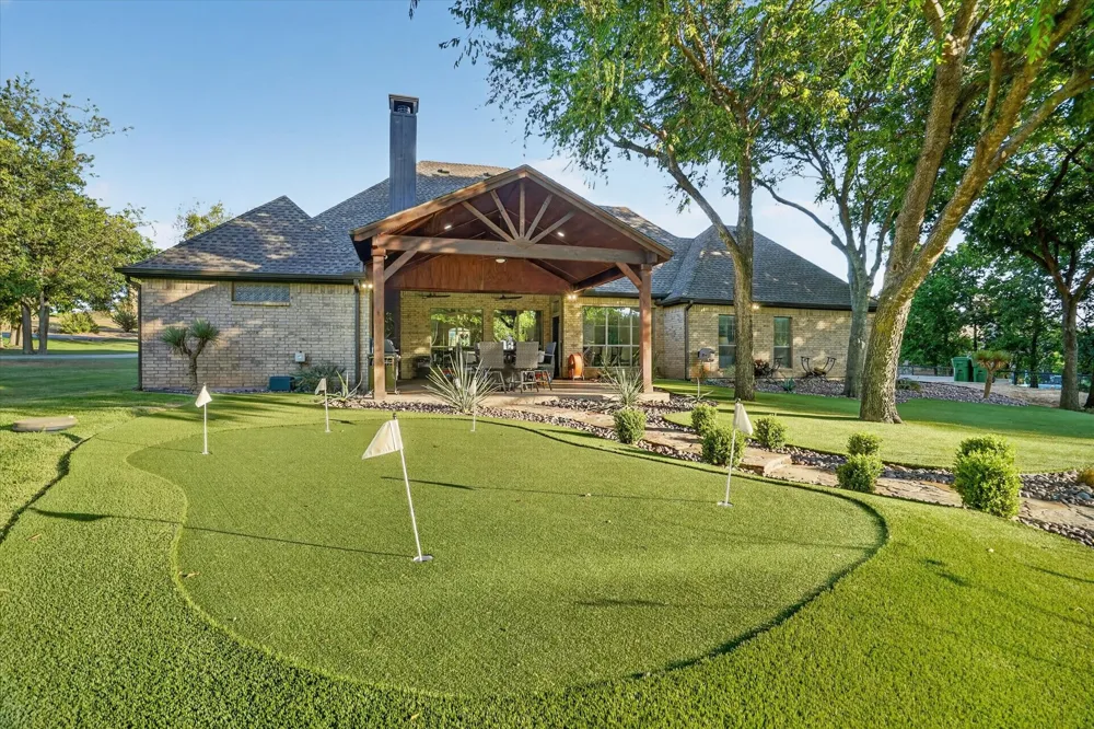 132 Star Crossing Lane Weatherford, TX 76088