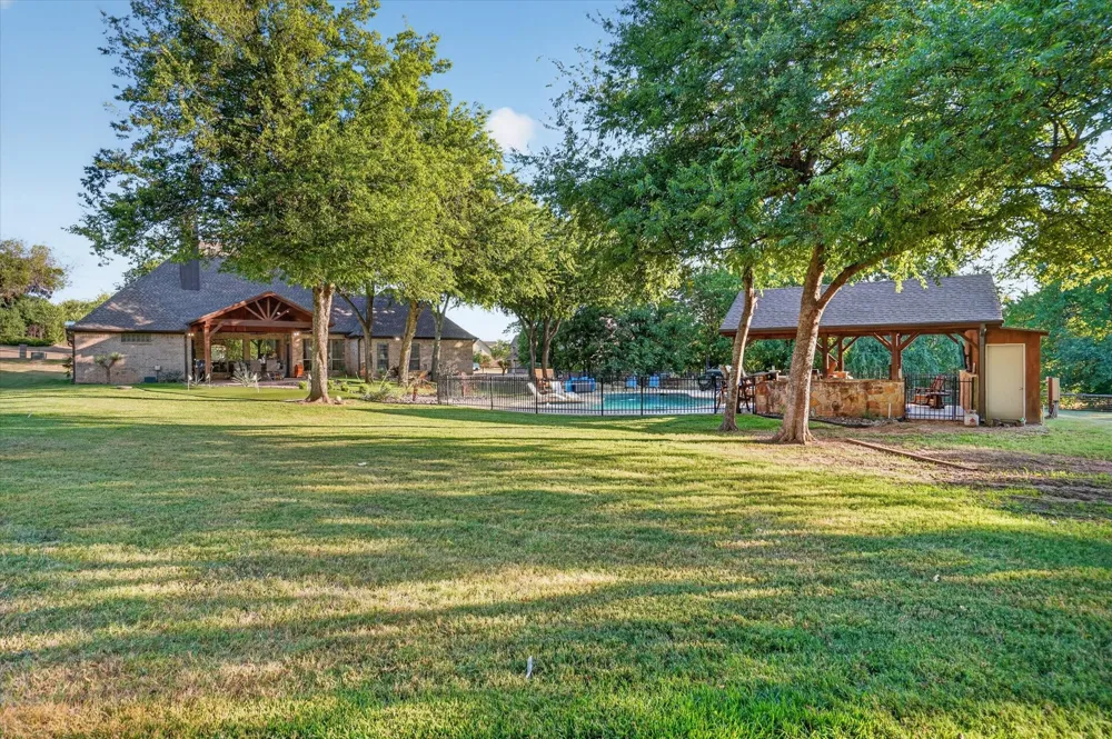 132 Star Crossing Lane Weatherford, TX 76088