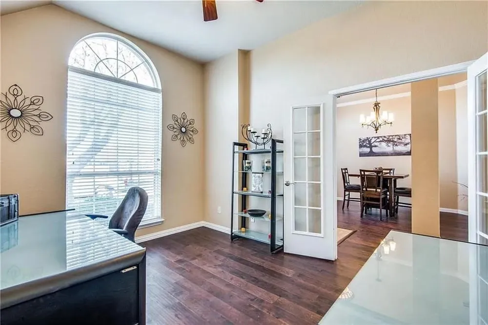 5645 Overland Drive The Colony, TX 75056