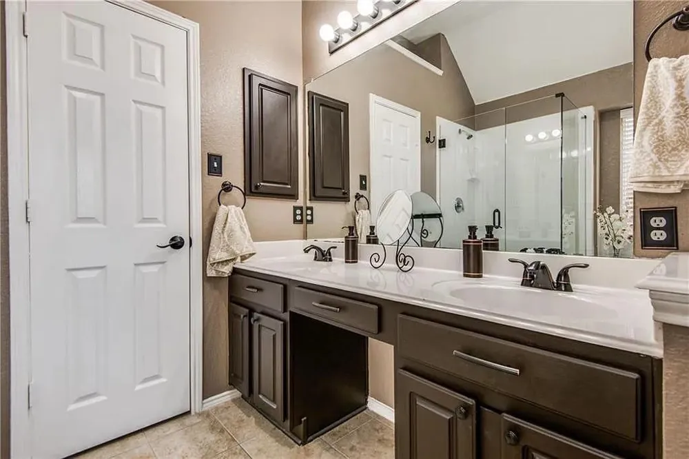 5645 Overland Drive The Colony, TX 75056
