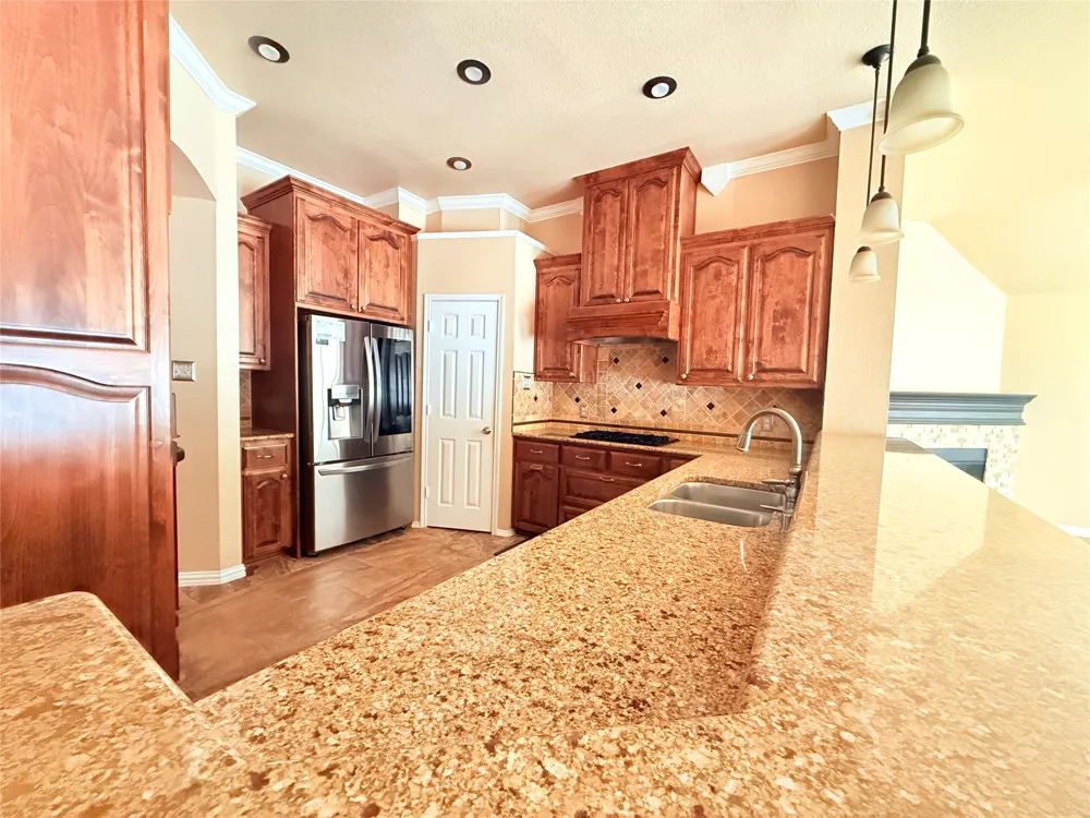 5645 Overland Drive The Colony, TX 75056