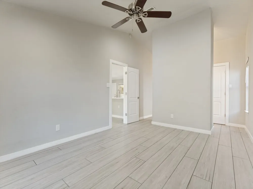 6637 Redbud Drive Watauga, TX 76148
