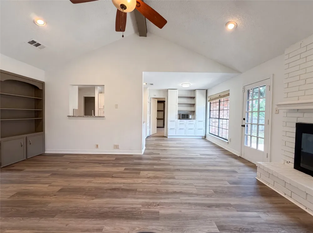 5719 Stage Line Drive Arlington, TX 76017