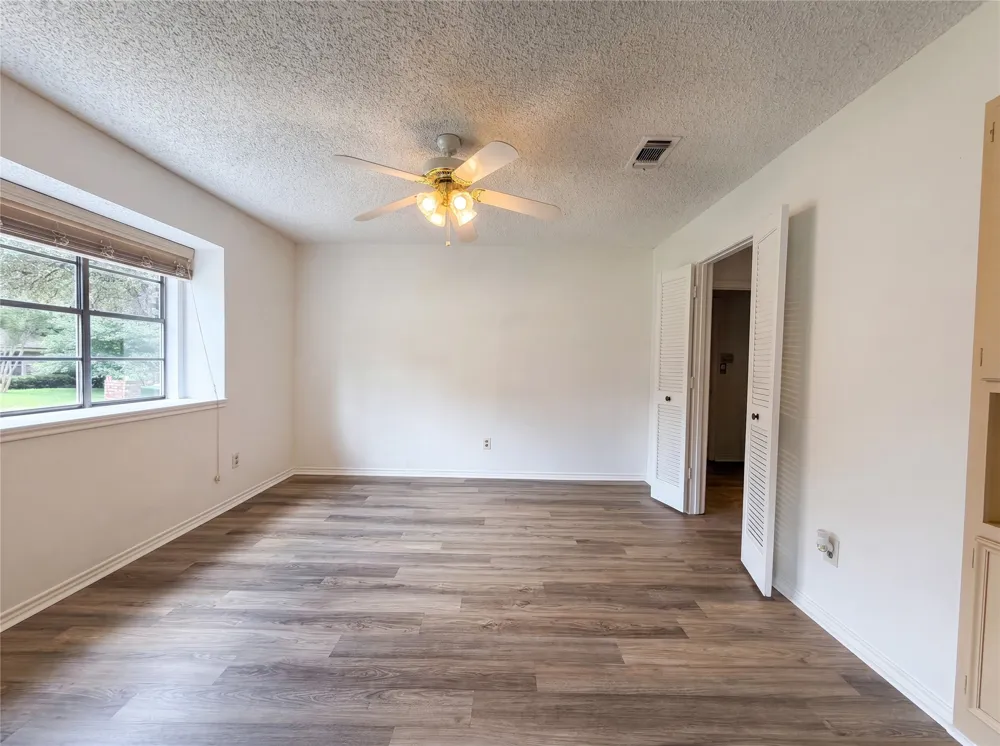 5719 Stage Line Drive Arlington, TX 76017