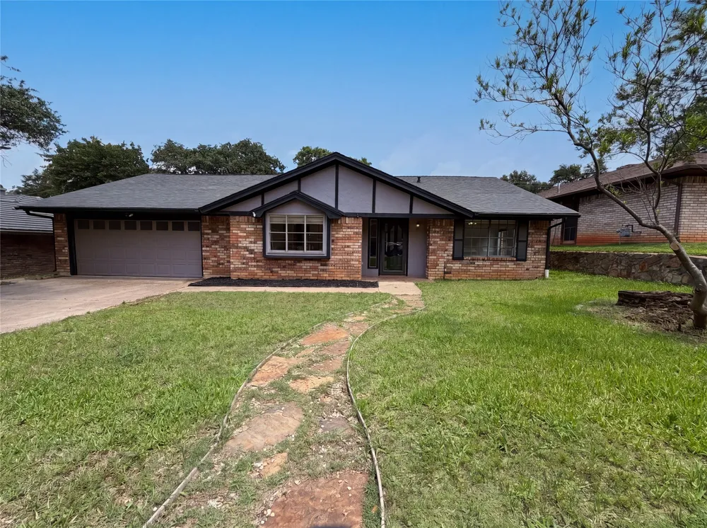 5719 Stage Line Drive Arlington, TX 76017
