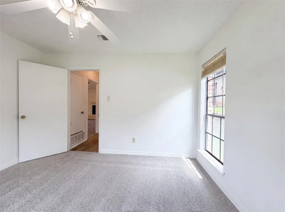 5719 Stage Line Drive Arlington, TX 76017