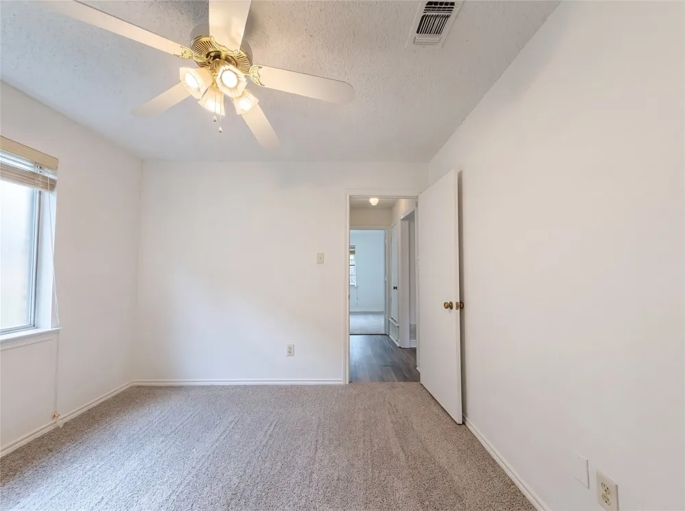 5719 Stage Line Drive Arlington, TX 76017