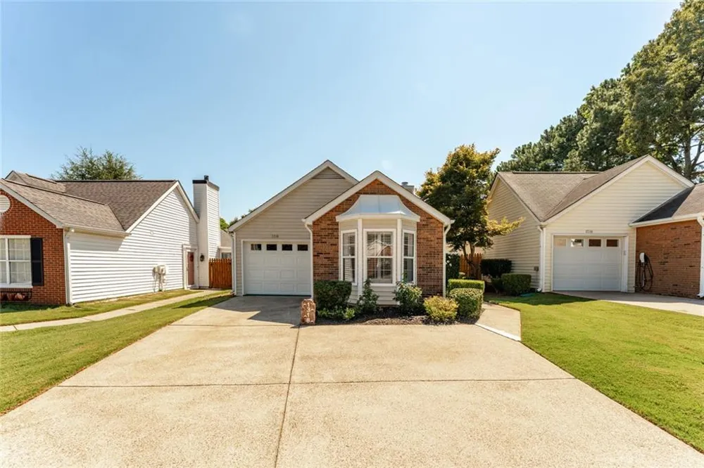 1318 Yorkshire Lane Woodstock, GA 30188