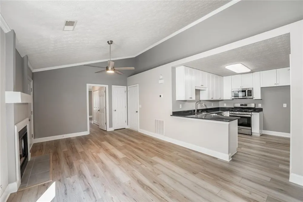 1318 Yorkshire Lane Woodstock, GA 30188