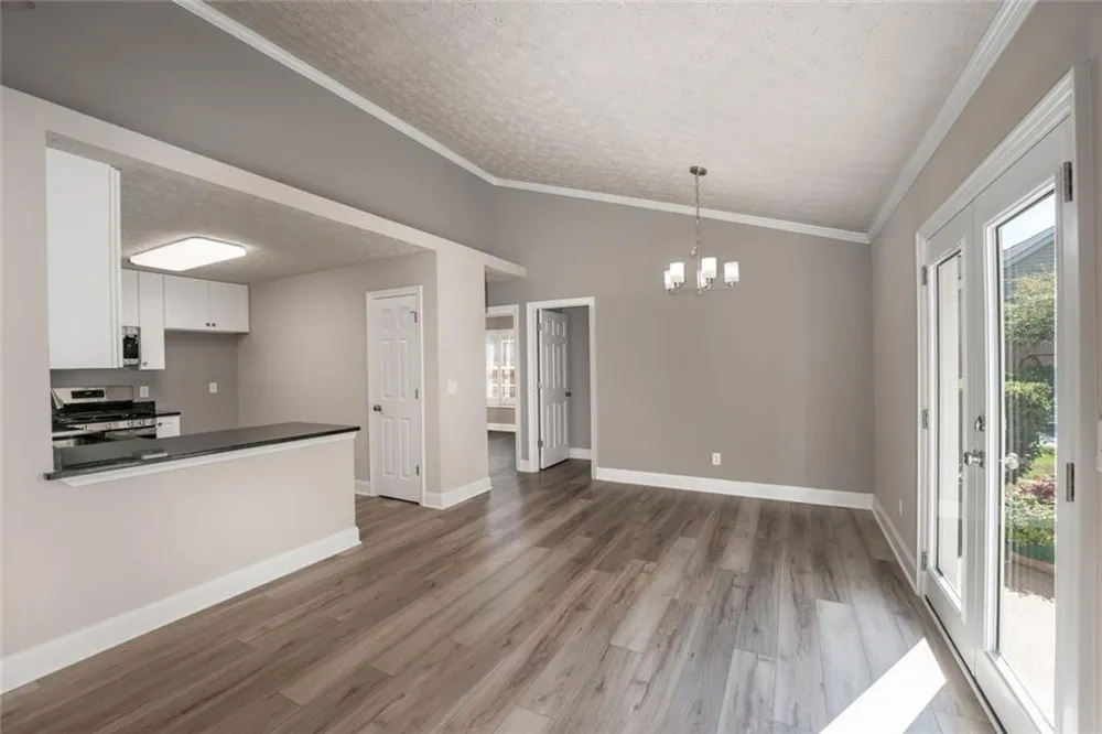 1318 Yorkshire Lane Woodstock, GA 30188