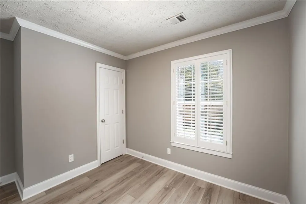 1318 Yorkshire Lane Woodstock, GA 30188