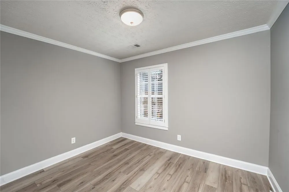 1318 Yorkshire Lane Woodstock, GA 30188