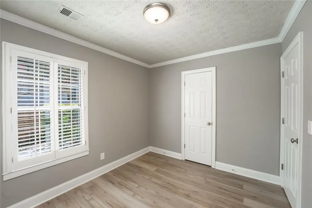 1318 Yorkshire Lane Woodstock, GA 30188