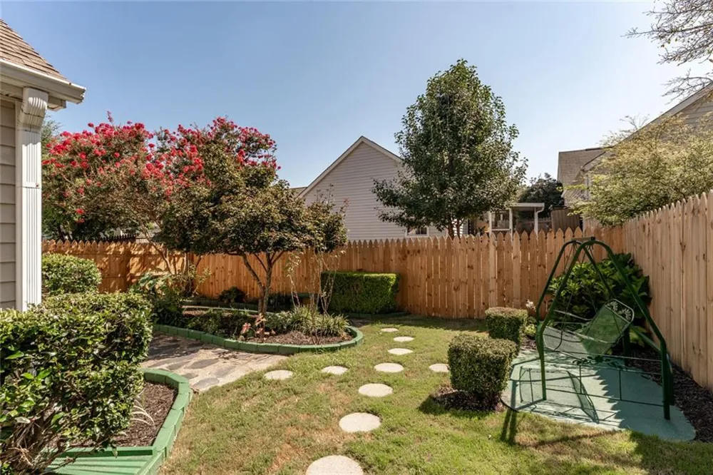 1318 Yorkshire Lane Woodstock, GA 30188