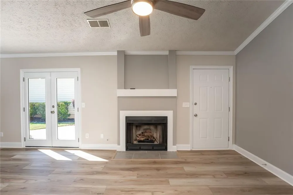 1318 Yorkshire Lane Woodstock, GA 30188