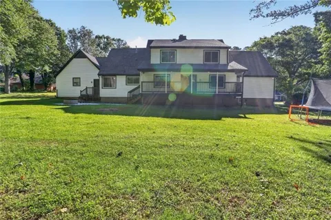 2223 Angela Drive SW