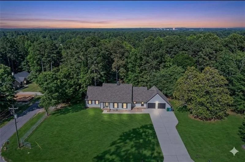 2223 Angela Drive SW Lilburn, GA 30047