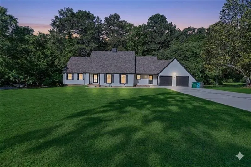 2223 Angela Drive SW Lilburn, GA 30047