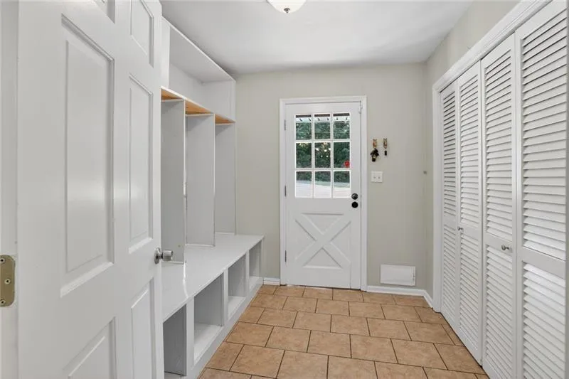 2223 Angela Drive SW Lilburn, GA 30047