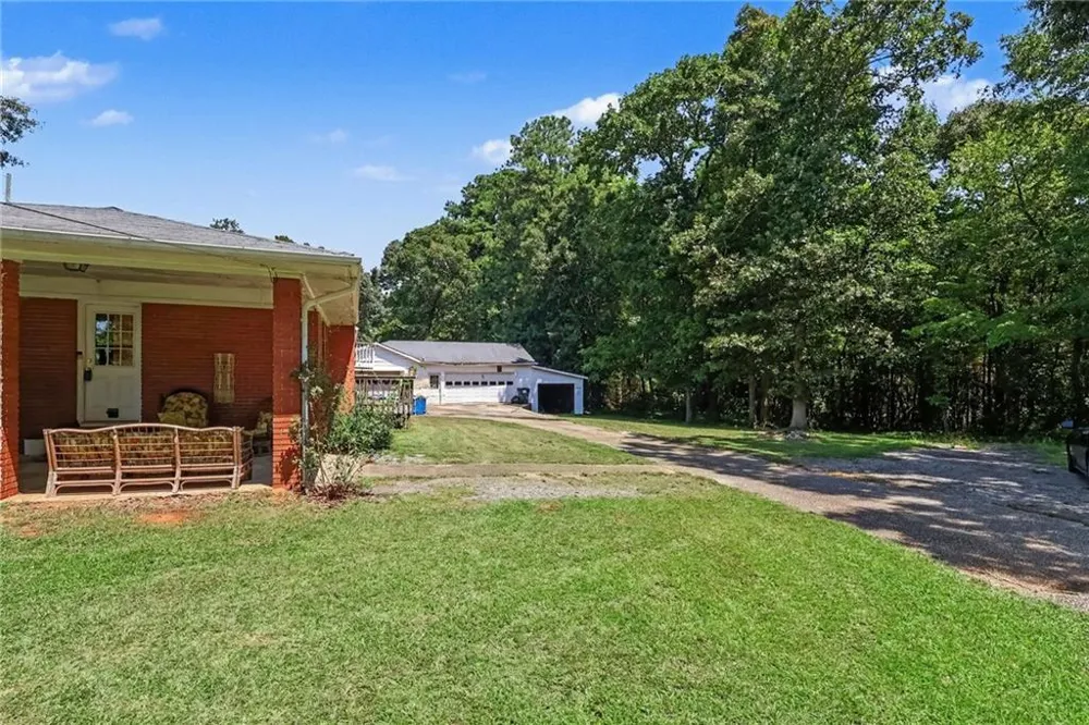 4490 Mason Creek Road Winston, GA 30187