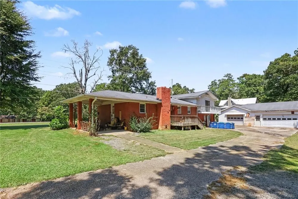 4490 Mason Creek Road Winston, GA 30187