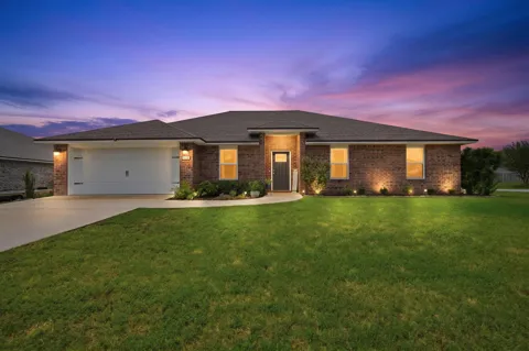 5302 Moore Loop