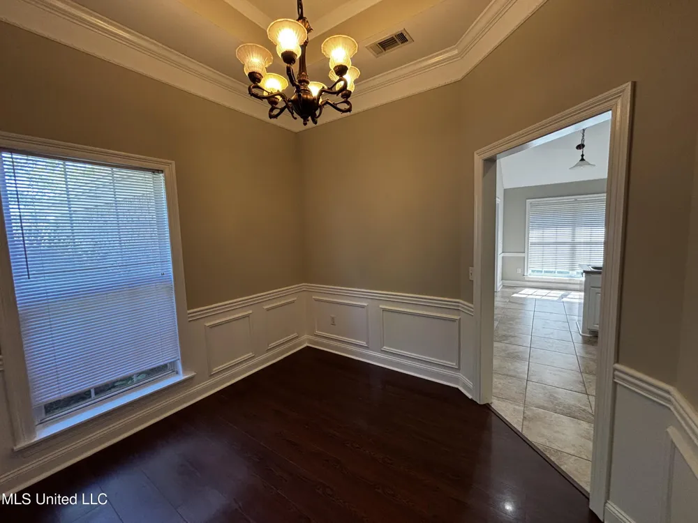 410 Abbey Woods Brandon, MS 39047