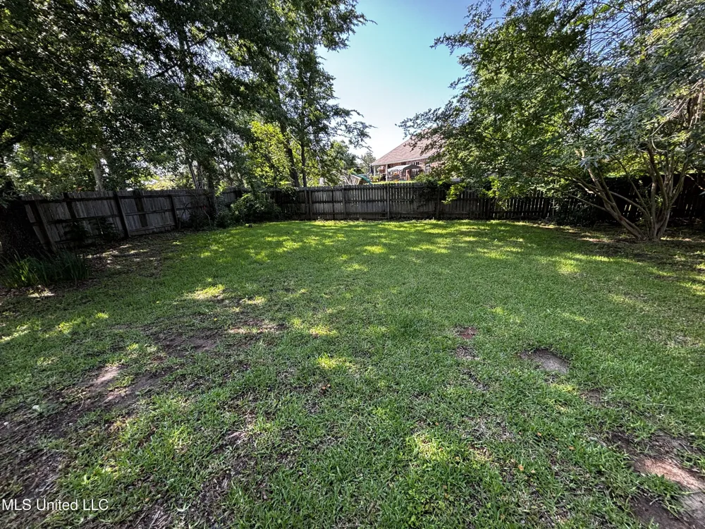 410 Abbey Woods Brandon, MS 39047