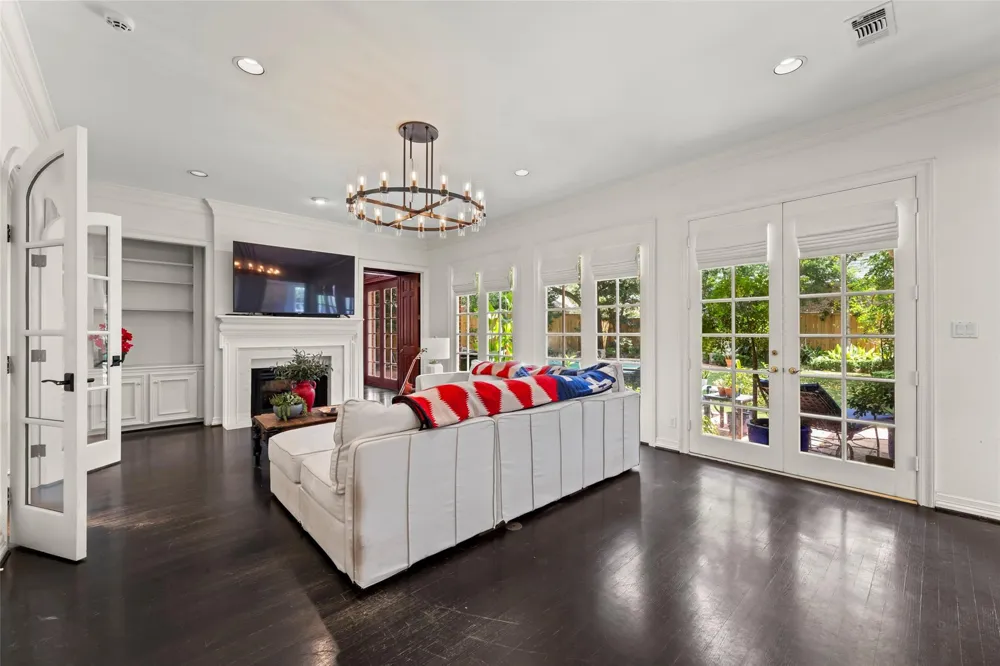 5305 Fieldwood Drive Houston, TX 77056