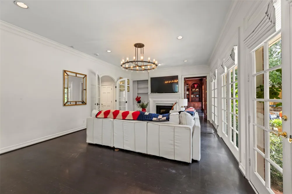 5305 Fieldwood Drive Houston, TX 77056