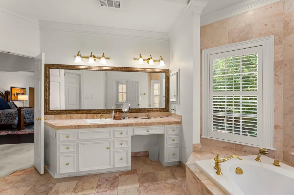 5305 Fieldwood Drive Houston, TX 77056