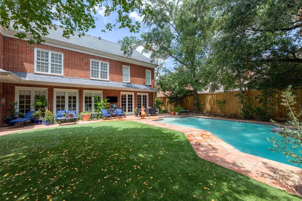 5305 Fieldwood Drive Houston, TX 77056