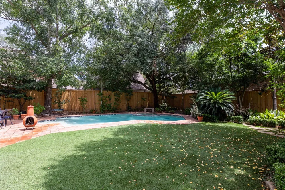 5305 Fieldwood Drive Houston, TX 77056