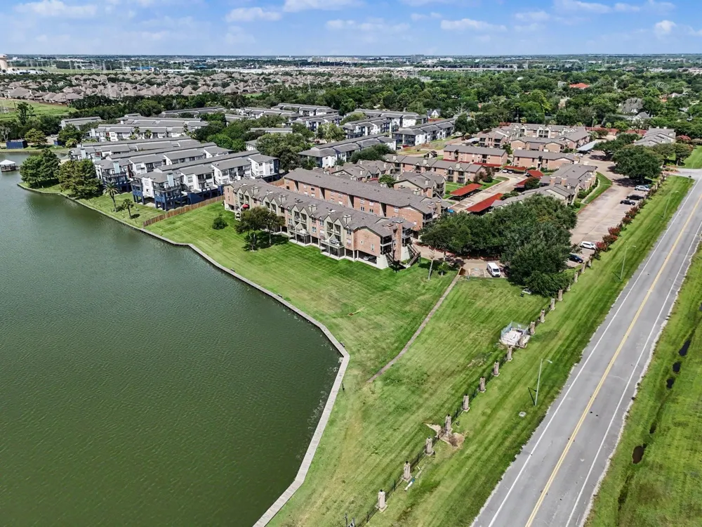 18800 Egret Bay Boulevard #1603 Webster, TX 77058